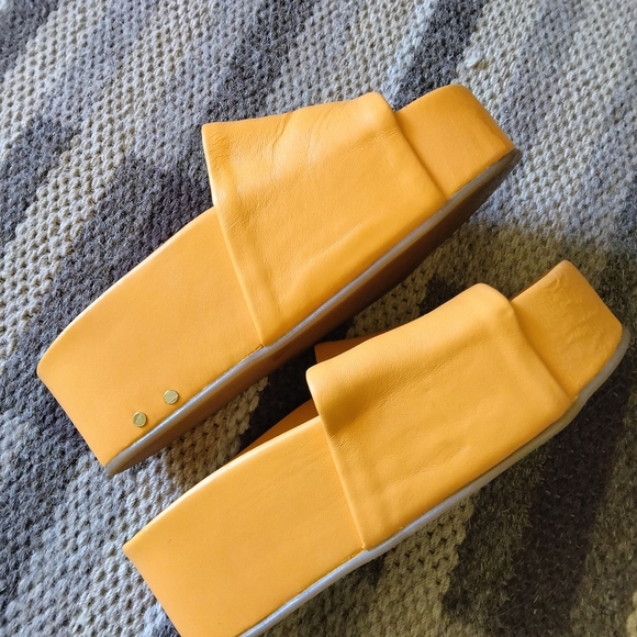 Beek Women's Sandals Albatross orange Leather Platform slides Sz 5 - Picture 5 of 9